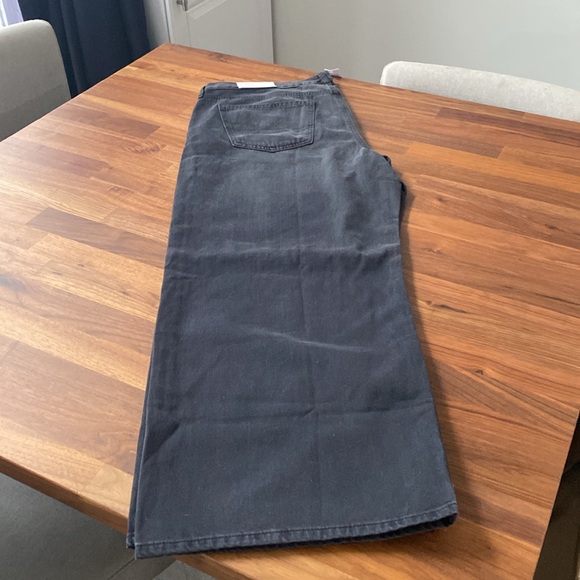 **NEW**American Eagle Low-Rise Skater Jean - Picture 4 of 4